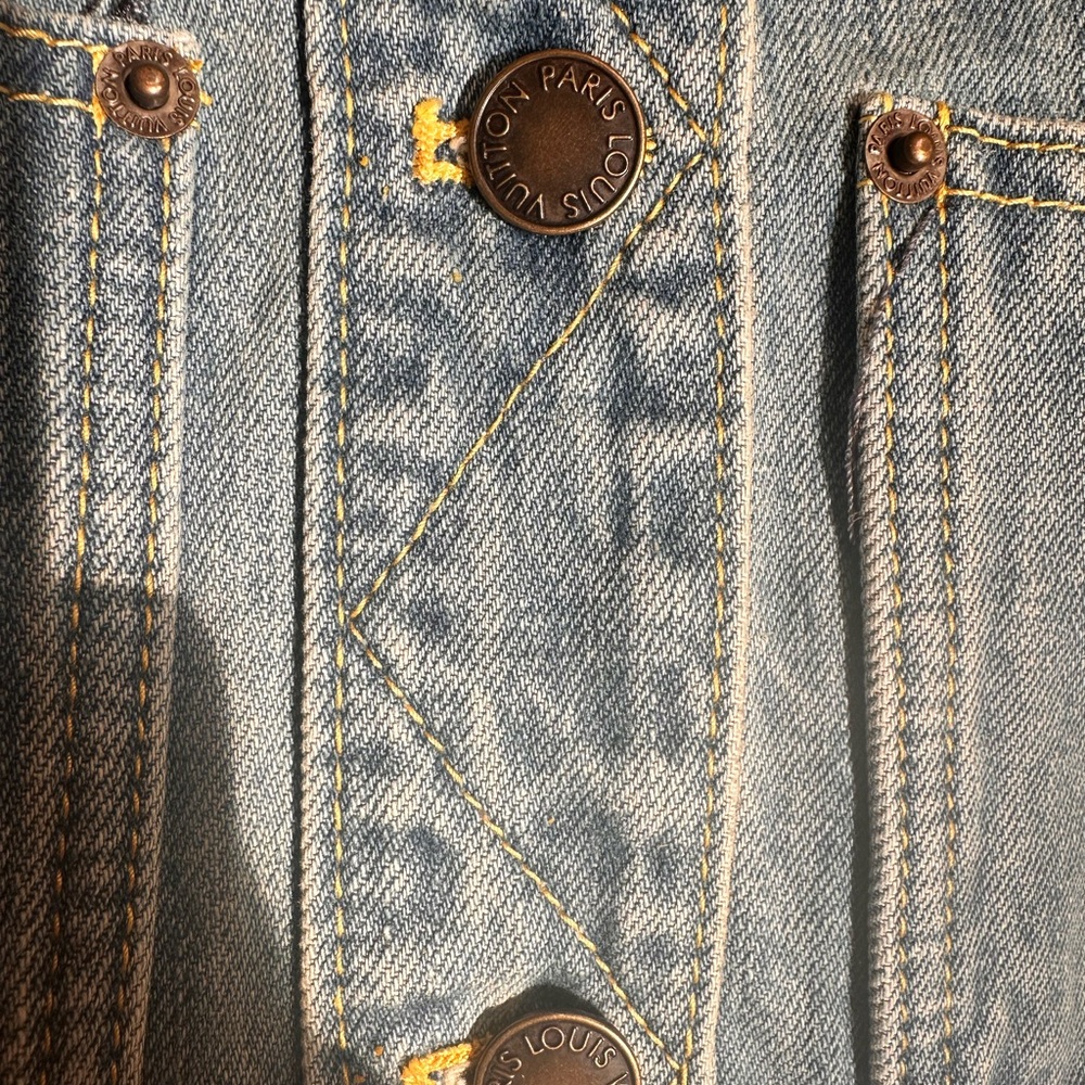 LV Light Blue Short Denim Jacket - Picture 7 of 10